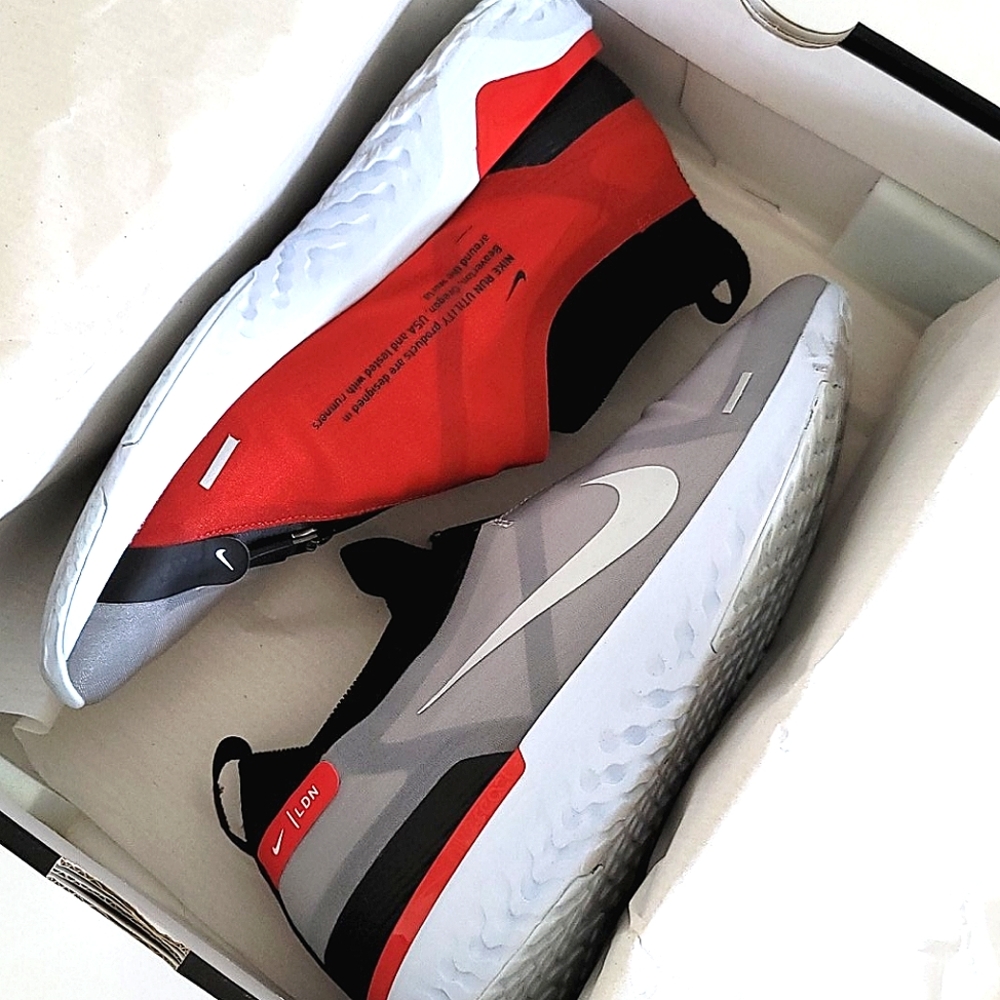 NIKE AIR ZOOM PEGASUS 36 SHIELD